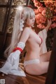 蜜汁猫裘 Cosplay 可畏巫女